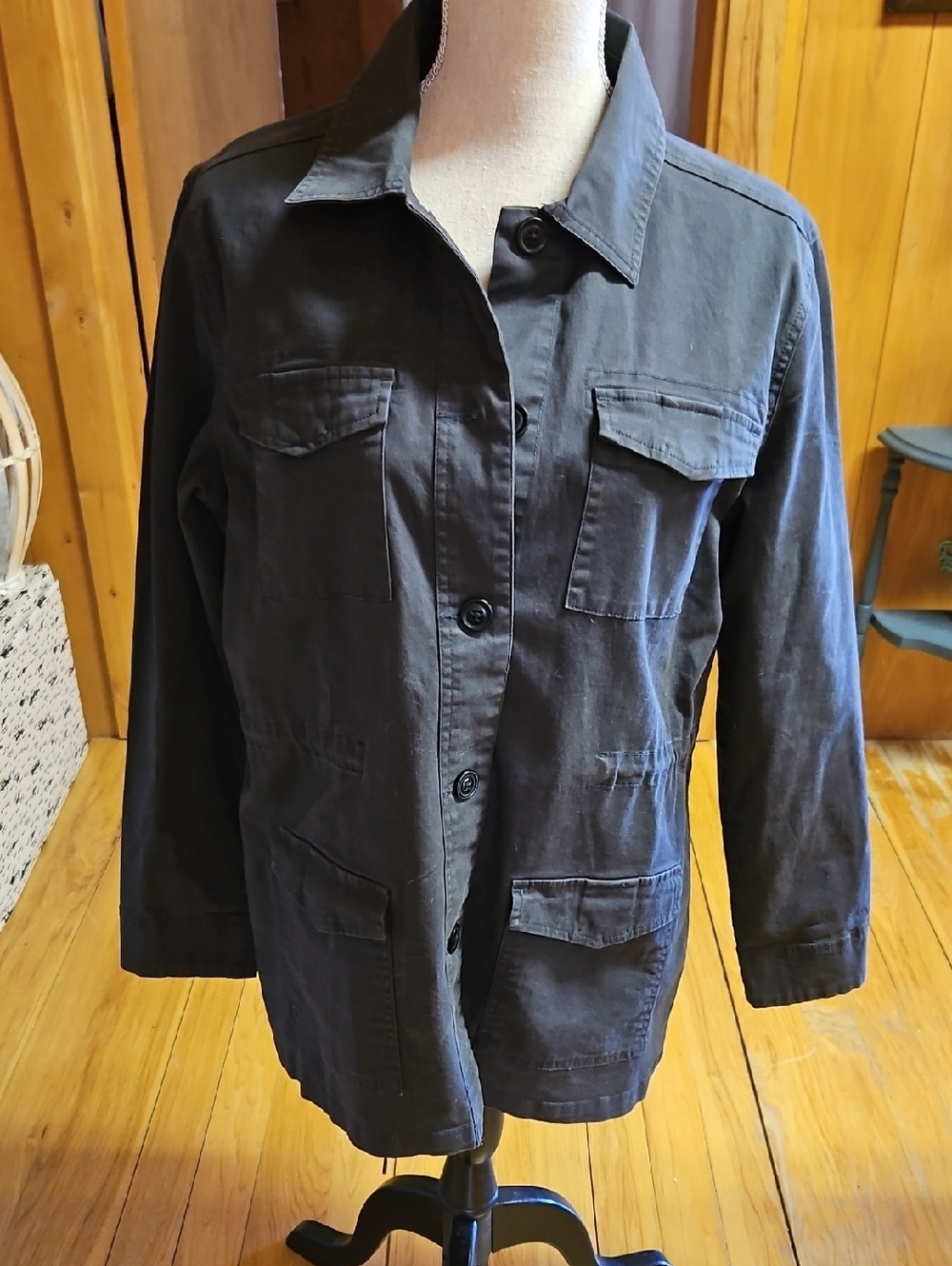 Women’s Dark Gray Utility Jacket - Classic Button Front Medium